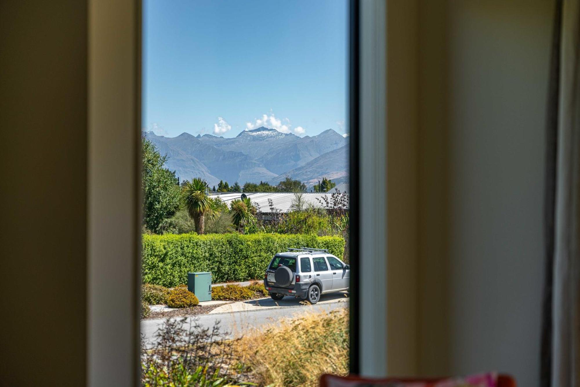 Hoheria Mountain Lodge Wanaka Buitenkant foto